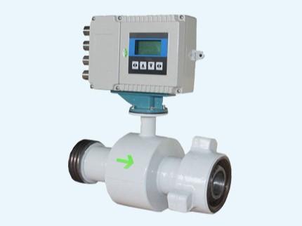 由壬式(shi)高(gao)壓電磁(ci)流(liu)量(liang)計(ji)