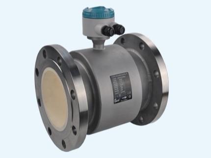 陶(tao)瓷(ci)襯裏(li)電(dian)磁(ci)流量(liang)計(ji)